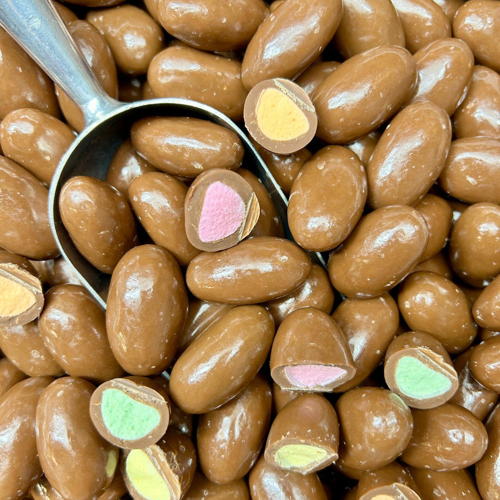 Pascall Clinkers loose candy close-up chocolate-coated colourful centres